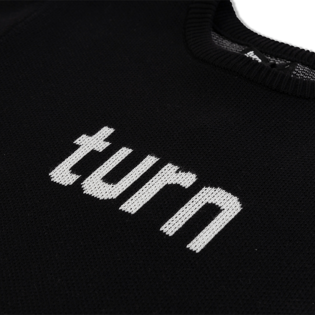 logo sweater